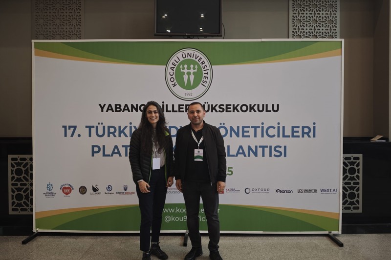 YÜKSEKOKUL YÖNETİMİMİZ 17. YABANCI DİLLER YÜKSEKOKULU YÖNETİCİLERİ PLATFORMU TOPLANTISINA KATILDI