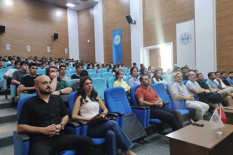 Yabancı Diller Yüksekokulu Hazırlık Programı Oryantasyonu Düzenlendi Yabancı Diller Yüksekokulu Hazırlık Programı Oryantasyonu Düzenlendi