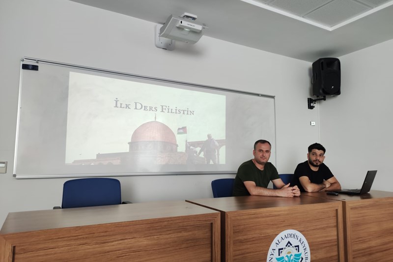 ALKÜ Yabancı Diller Yüksekokulu'nda "İlk Ders Filistin" ALKÜ Yabancı Diller Yüksekokulu'nda "İlk Ders Filistin"