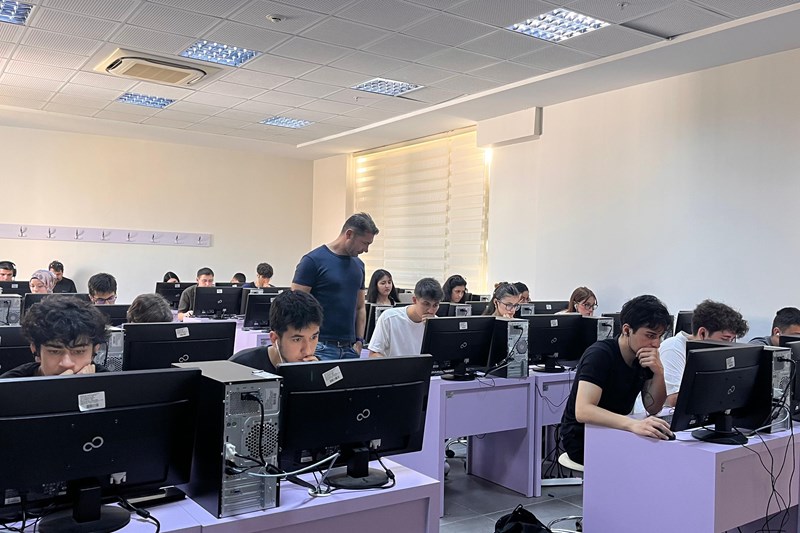 Oxford Placement Test ile Seviye Belirleme Sınavı Gerçekleştirildi Oxford Placement Test ile Seviye Belirleme Sınavı Gerçekleştirildi