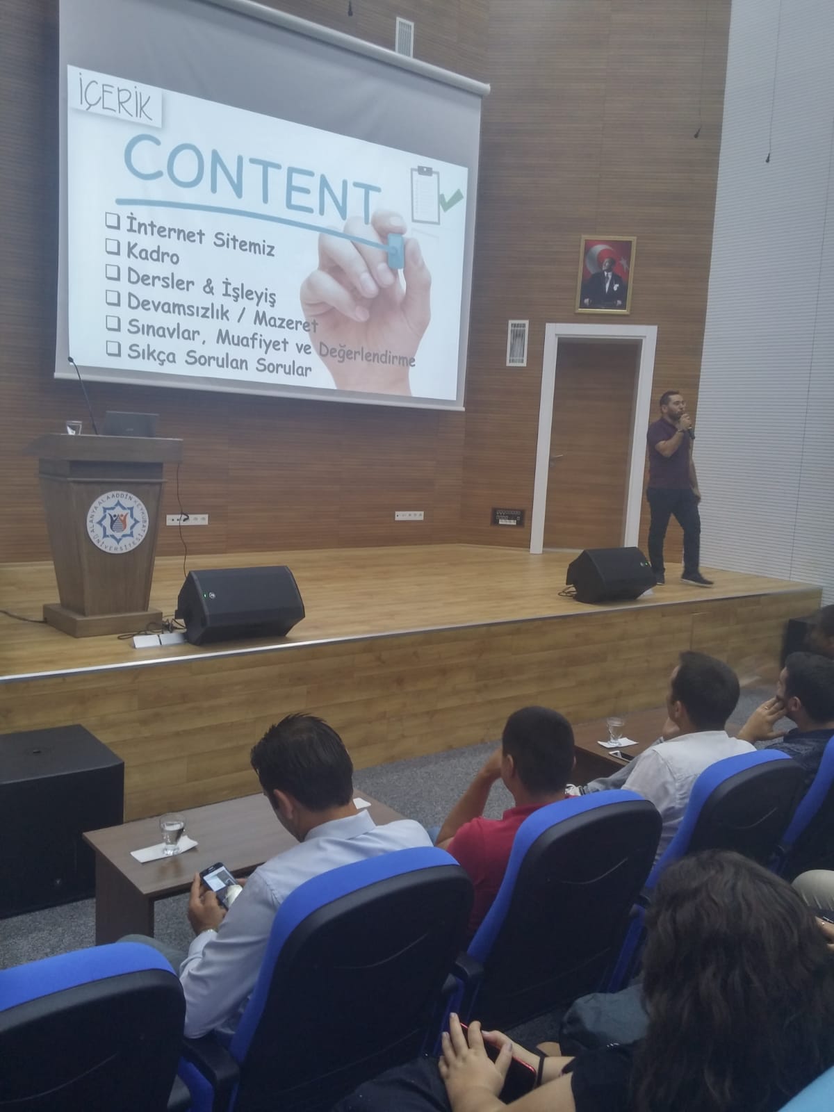 HAZIRLIK SINIFI ÖĞRENCİLERİ İÇİN ORYANTASYON PROGRAMI DÜZENLENDİ